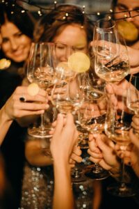 7 elementi indispensabili per un cenone di capodanno perfetto